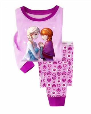 Pajamas with a pattern of Anna and Elsa from the Snow Queen looking at each other and holding hands. On the pants, the patterns are small hearts of several colors. The pajamas are pink. It is a pajama with long sleeves and long pants.