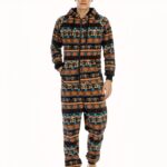 Flannel pajamas with zipper worn by a fashionable man very high quality