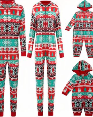 Christmas pajamas combination for the whole family complete with fashion