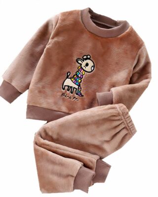 Very comfortable and fashionable brown giraffe fleece pajamas for children