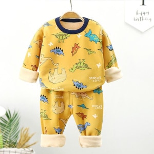 Warm dinosaur pyjamas for boys in yellow, very comfortable on a belt
