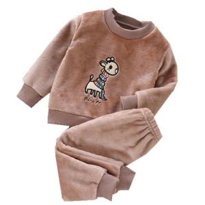 Very comfortable and fashionable brown giraffe fleece pajamas for children