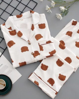 Women's pyjamas with brown teddy bear print made up of two pieces