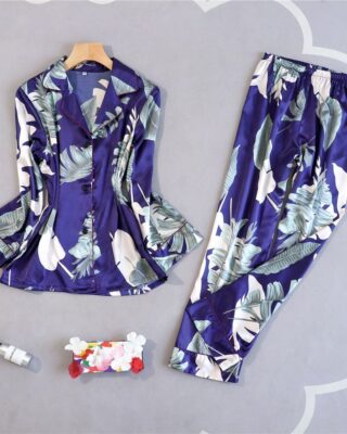 Fashionable women's two-piece spring pajamas with leaf print on a belt